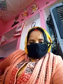 Snapshot of Cr_sonam chatting on 12/21/25, 12:18 Cr sonam online show from 12/21/25, 12:18