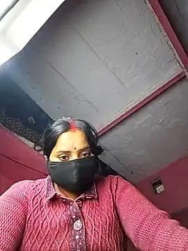 Snapshot of Cr_sonam chatting on 02/10/26, 11:04 Cr sonam online show from 02/10/26, 11:04