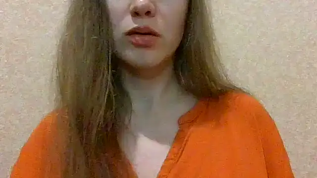 Snapshot of Lynirina chatting on 02/03/26, 01:05 Lynirina online show from 02/03/26, 01:05