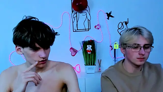 Snapshot of rico_steel chatting on 02/19/26, 07:55 rico steel online show from 02/19/26, 07:55