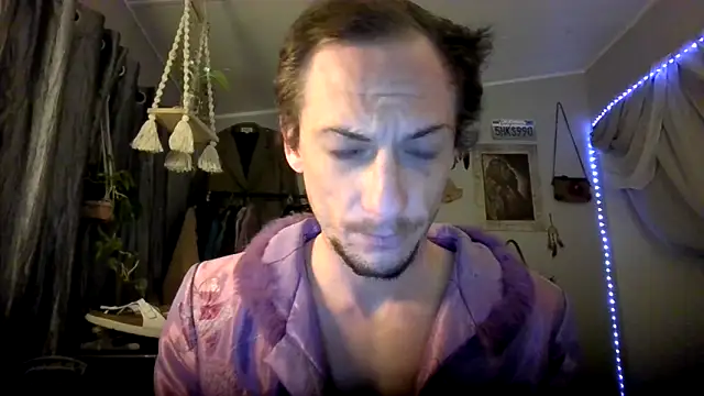 Snapshot of Dubbsssss chatting on 03/11/26, 01:16 Dubbsssss online show from 03/11/26, 01:16