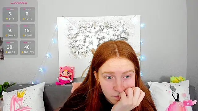 Evarey  online show from 12/20/25, 06:16