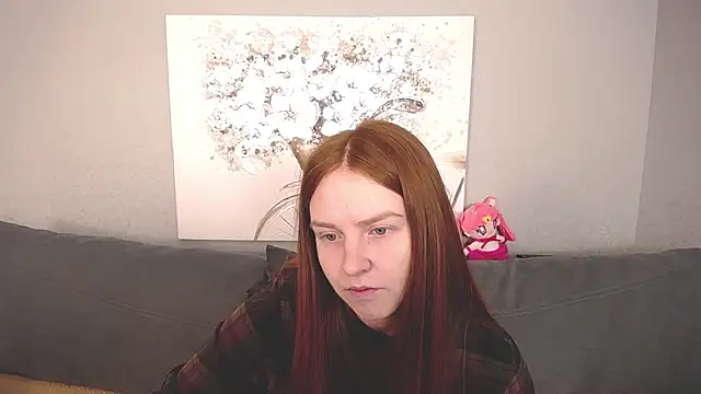 Snapshot of Evarey_ chatting on 11/04/25, 05:44 Evarey online show from 11/04/25, 05:44