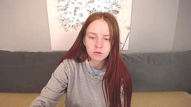 Snapshot of Evarey_ chatting on 10/11/25, 04:35 Evarey online show from 10/11/25, 04:35