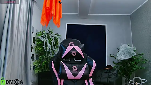 Snapshot of KaiaPearl chatting on 10/30/25, 04:22 KaiaPearl online show from 10/30/25, 04:22