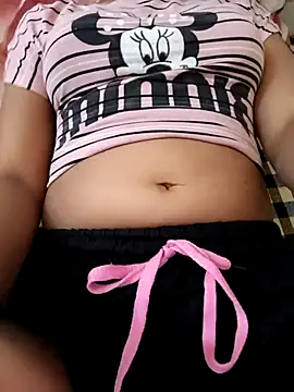 Snapshot of anshika0124 chatting on 10/14/25, 04:57 anshika0124 online show from 10/14/25, 04:57