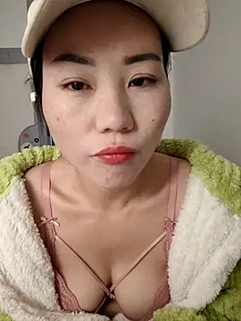 nini10052025 online show from 01/12/26, 01:56