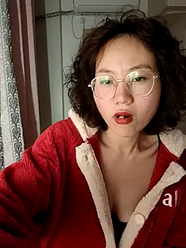 nini10052025 online show from 11/23/25, 01:32