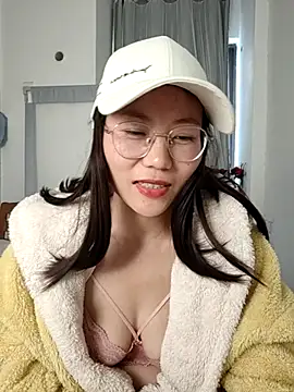 nini10052025 online show from 12/03/25, 04:02