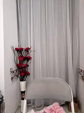 nini10052025 online show from 11/01/25, 07:30