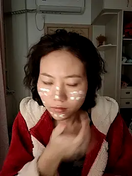 nini10052025 online show from 11/18/25, 04:21