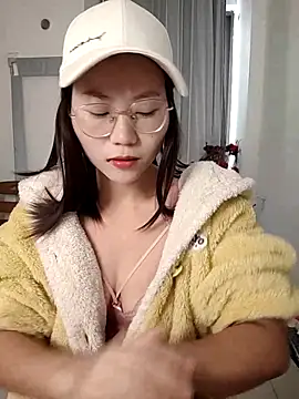 nini10052025 online show from 12/02/25, 03:52