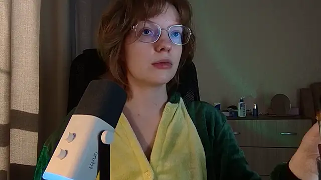 emymayy online show from 03/18/26, 12:51