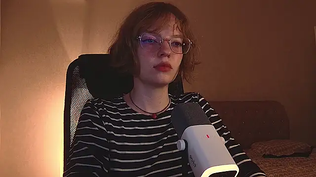 emymayy online show from 06/19/26, 03:51
