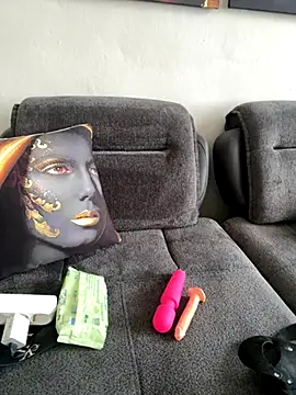 Teengirlmiaa online show from 11/01/25, 10:42