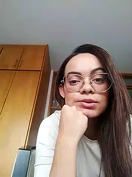 Snapshot of Mia_469 chatting on 10/08/25, 08:53 Mia 469 online show from 10/08/25, 08:53
