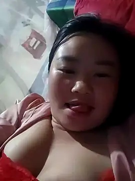 pi-pi-00 online show from 10/13/25, 03:02