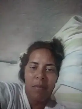 Snapshot of HousedDulse chatting on 10/12/25, 02:13 HousedDulse online show from 10/12/25, 02:13