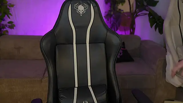 Snapshot of Jane_Love054 chatting on 11/03/25, 11:25 Jane Love054 online show from 11/03/25, 11:25