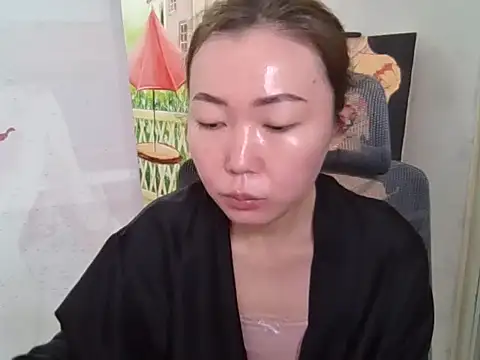 Ysolena online show from 02/22/26, 12:24