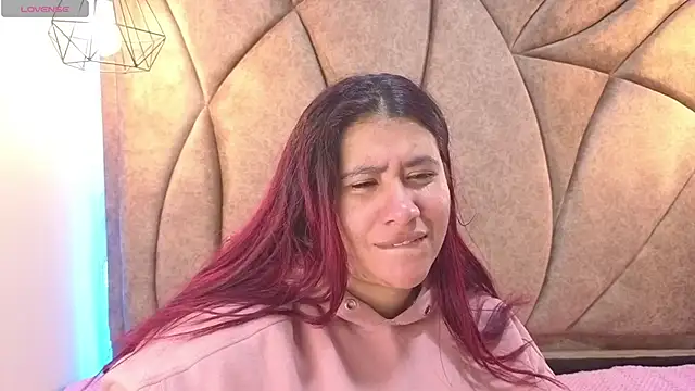 Snapshot of Addyy_02 chatting on 02/05/26, 01:01 Addyy 02 online show from 02/05/26, 01:01