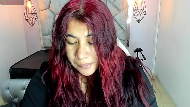 Addyy 02 online show from 04/05/26, 07:31