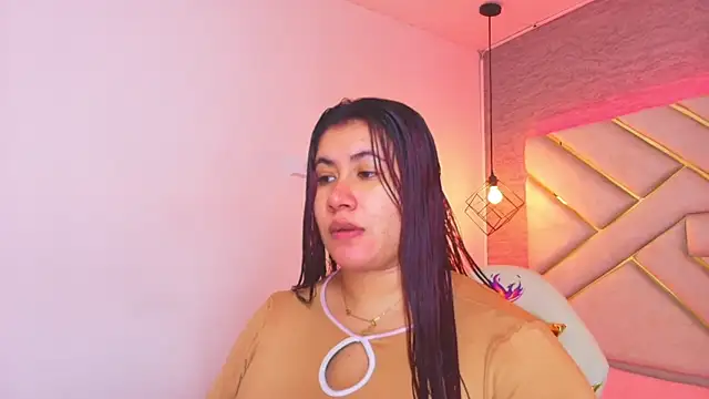 Addyy 02 online show from 10/31/25, 11:40