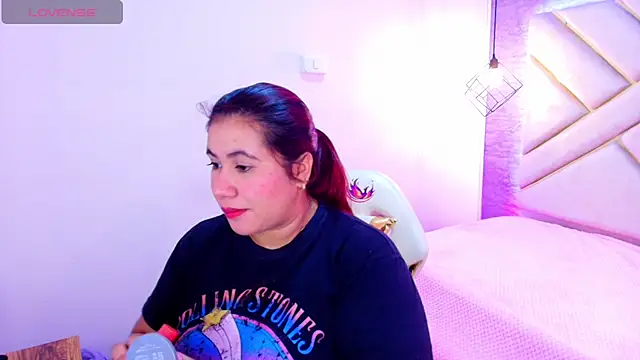 Addyy 02 online show from 10/14/25, 11:44