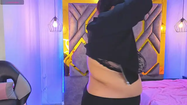 Snapshot of Addyy_02 chatting on 01/18/26, 12:08 Addyy 02 online show from 01/18/26, 12:08