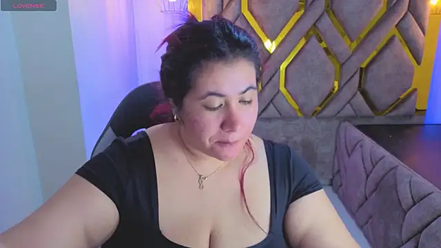 Addyy 02 online show from 12/04/25, 02:32