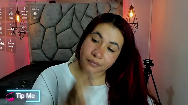 Snapshot of Addyy_02 chatting on 05/19/26, 06:48 Addyy 02 online show from 05/19/26, 06:48