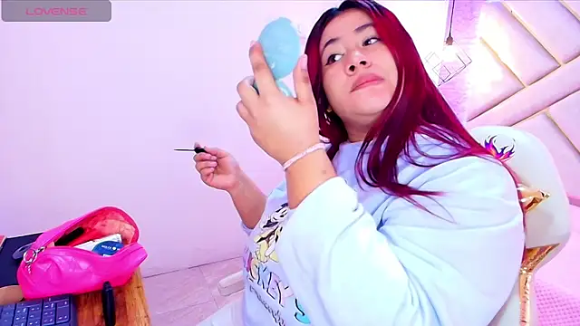 Addyy 02 online show from 10/09/25, 11:44