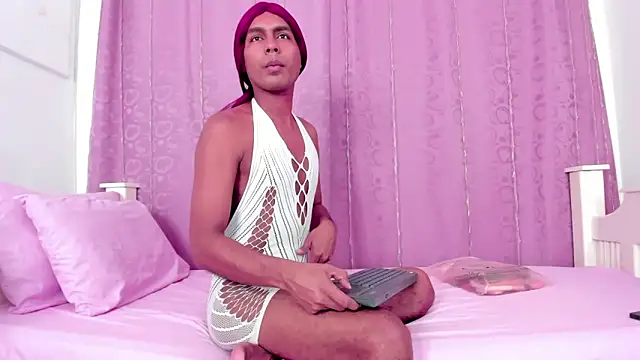 Snapshot of nahomy_smiith chatting on 11/03/25, 08:12 nahomy smiith online show from 11/03/25, 08:12