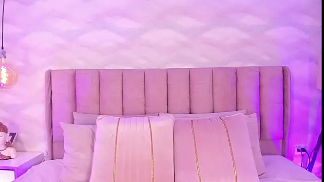 Katya blonde online show from 11/30/25, 11:49