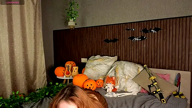 kitsun ne online show from 11/02/25, 08:03