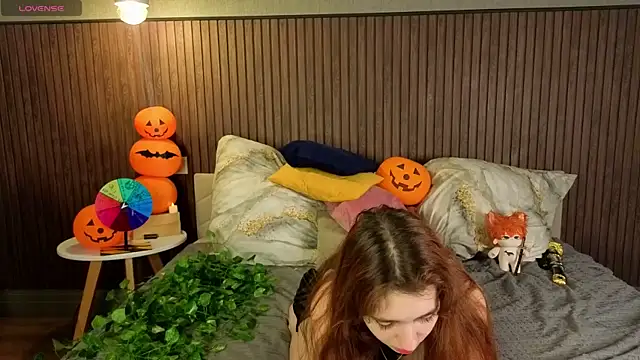 kitsun ne online show from 11/03/25, 08:23