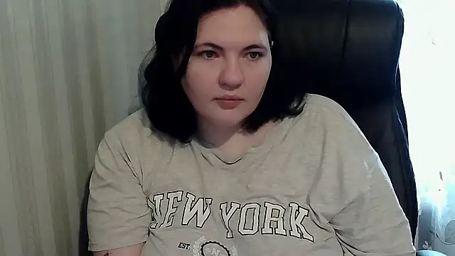 Snapshot of XLisaBlueXs_ chatting on 10/13/25, 11:34 XLisaBlueXs online show from 10/13/25, 11:34