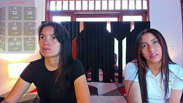 Sofy and Mia online show from 10/28/25, 12:26