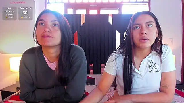 Sofy and Mia online show from 11/10/25, 12:10