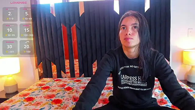 Sofy and Mia online show from 11/22/25, 12:48