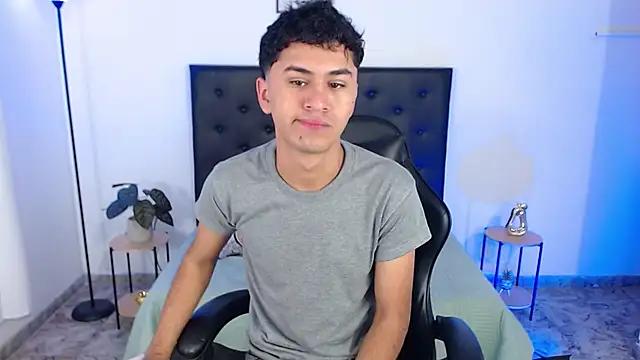 Alancum7 online show from 07/07/26, 01:14