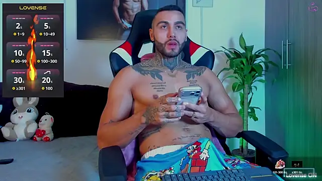 Danny Willson online show from 04/10/26, 02:02