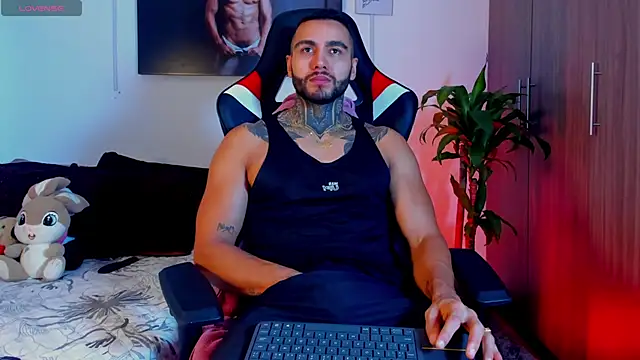 Danny Willson online show from 04/14/26, 02:11