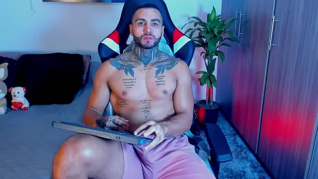 Danny Willson online show from 03/28/26, 01:56