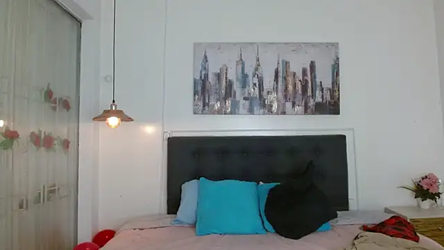 andresnoir  online show from 12/15/25, 02:23