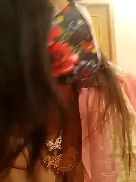 Snapshot of Beauty_Queen_Soniya chatting on 02/07/26, 04:37 Beauty Queen Soniya online show from 02/07/26, 04:37