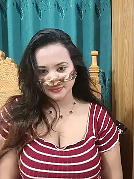 Snapshot of Beauty_Queen_Soniya chatting on 05/24/26, 06:19 Beauty Queen Soniya online show from 05/24/26, 06:19
