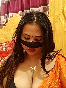 Snapshot of Beauty_Queen_Soniya chatting on 02/05/26, 10:05 Beauty Queen Soniya online show from 02/05/26, 10:05