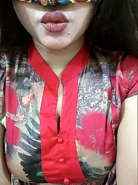Snapshot of Beauty_Queen_Soniya chatting on 04/25/26, 07:22 Beauty Queen Soniya online show from 04/25/26, 07:22