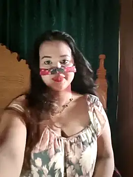 Snapshot of Beauty_Queen_Soniya chatting on 05/24/26, 02:33 Beauty Queen Soniya online show from 05/24/26, 02:33